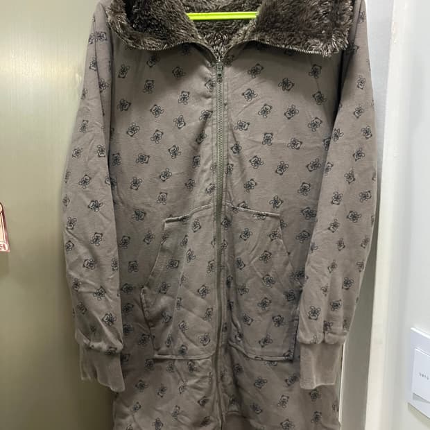 히스테릭글래머 퍽베어 브라운 후리스