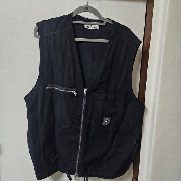 스톤아일랜드 조끼 블랙xl