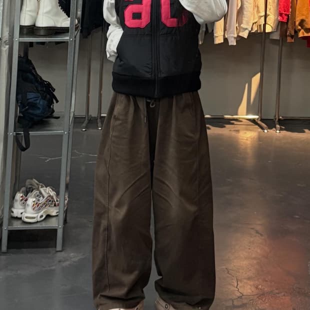 DOHC 백로고 패딩 베스트 A3150