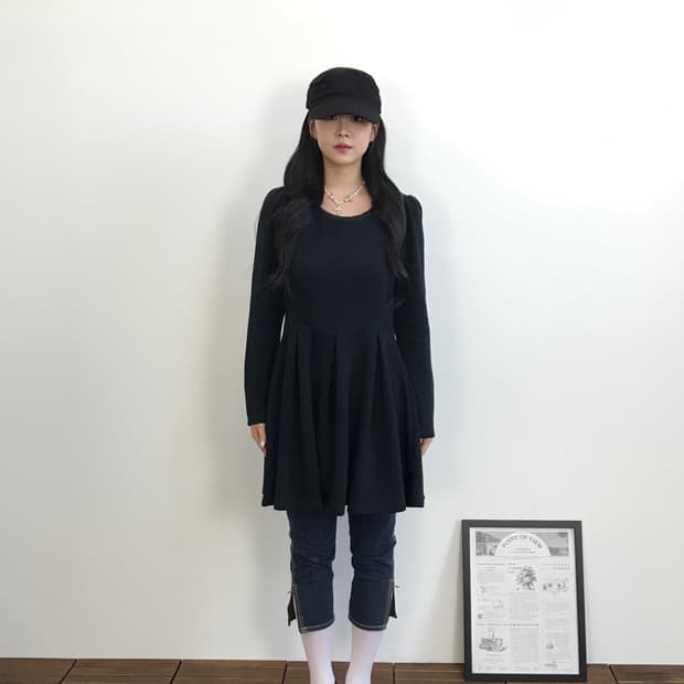 NWT ViVi x GU Black Flare Mini Dress