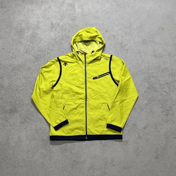 데상트 러닝자켓 105