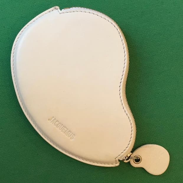 (삽니다) 화이트컬러