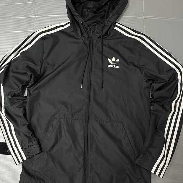 아디다스 ITASCA 바람막이 자켓 블랙 100
