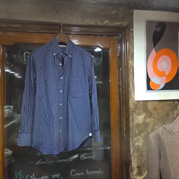 로로피아나 클래식 버튼다운셔츠 