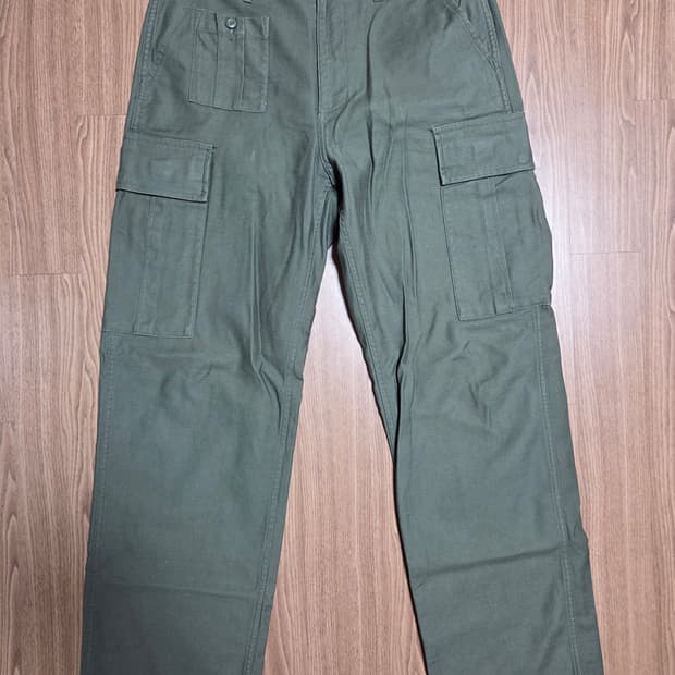 무신사 스탠다드 브리티쉬 아미 카고팬츠