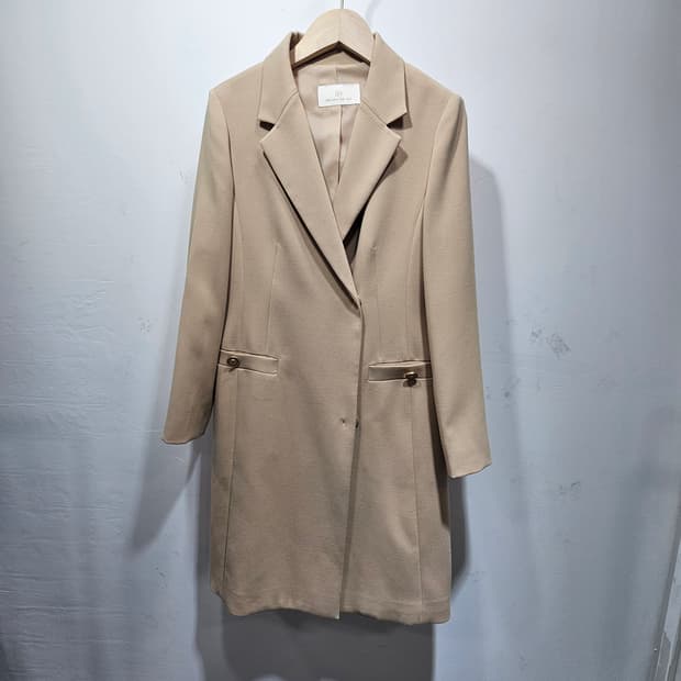 씨(si) 베이지색 원피스형 미디 자켓 55