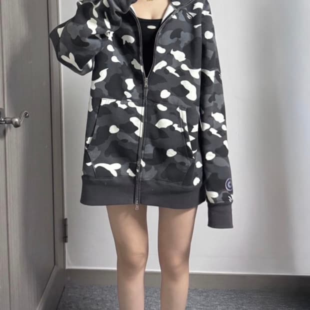 베이프 시티카모 샤크 후드집업