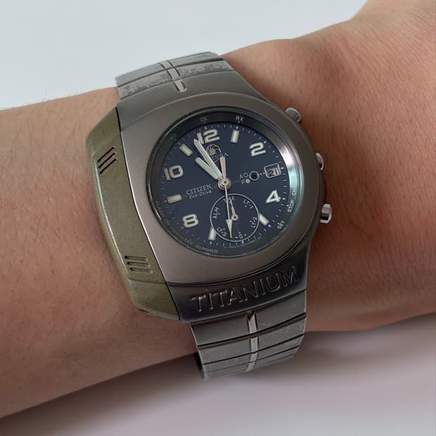 2000s Attesa Eco-Drive titanuim Quartz