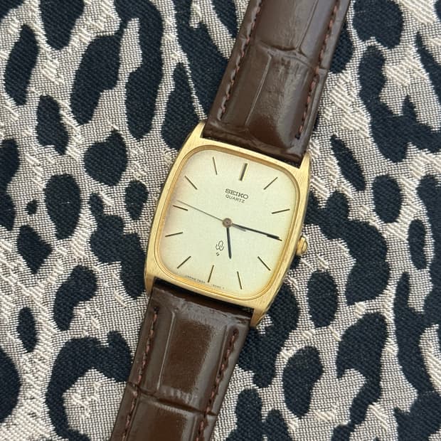80s 빈티지 세이코 탱크 골드