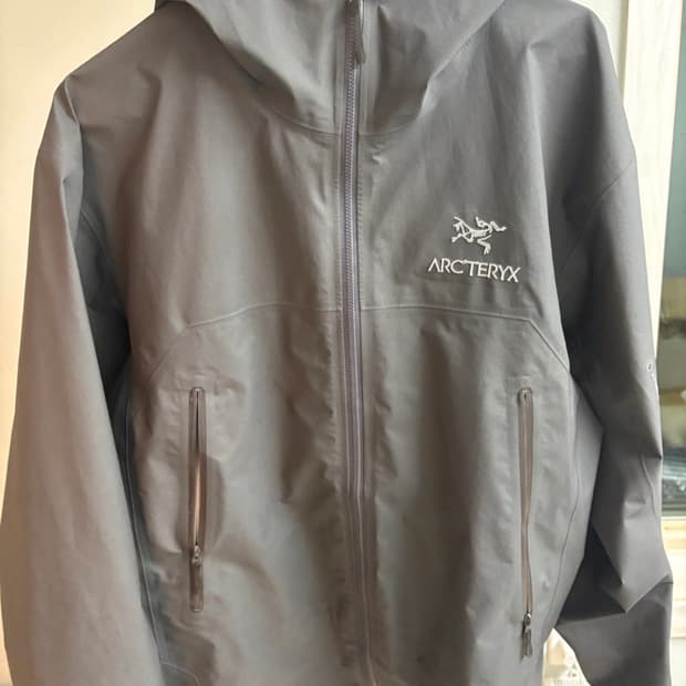 아크테릭스 베타 자켓 M 클라우드