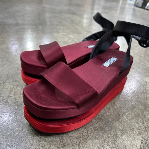 PRADA 프라다 더블 게타 플랫폼 샌달 