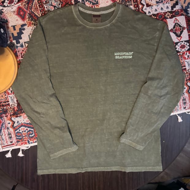 Vintage aesthetic olive long sleeve