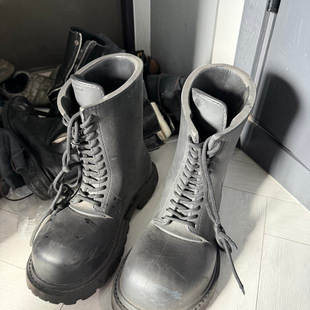 발렌시아가 스테로이드 부츠 42