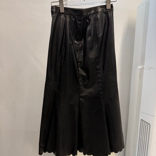 PARIENNE TOKYO AN CO., LTD. LeatherSkirt