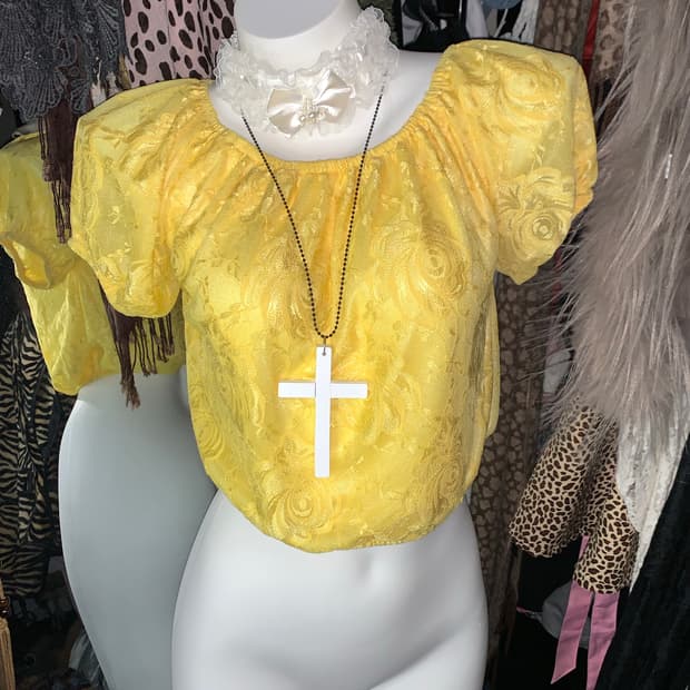 세실맥비 옐로우 퍼프 레이스 블라우스탑