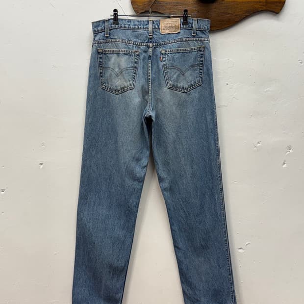 90s Mexico Levi’s 540 Orange Tab Relaxed
