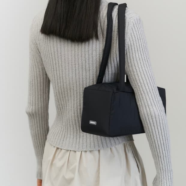 [상태 좋음] 아모멘토 - 나일론 숄더백