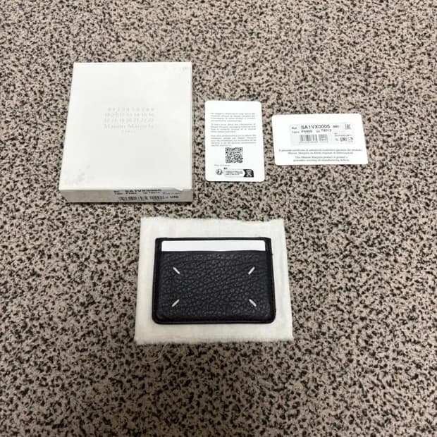 마르지엘라 포 스티치 카드지갑