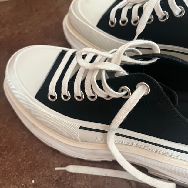 알렉산더 맥퀸 트레드 슬릭 