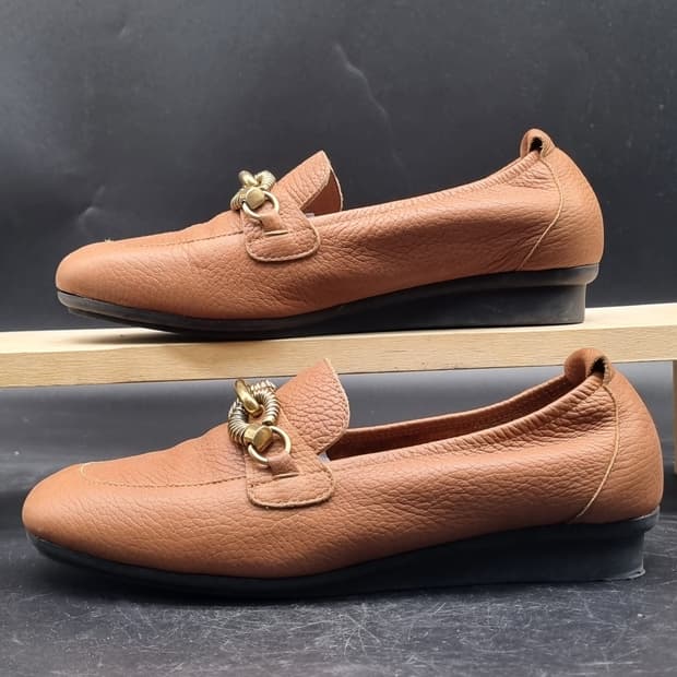 가이거 여성소가죽로퍼 225