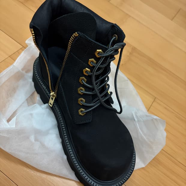 쏘유레슈어 벨루가 250