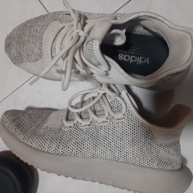 아디다스 튜블러 쉐도우 러닝화 운동화 아이보리그레이 235