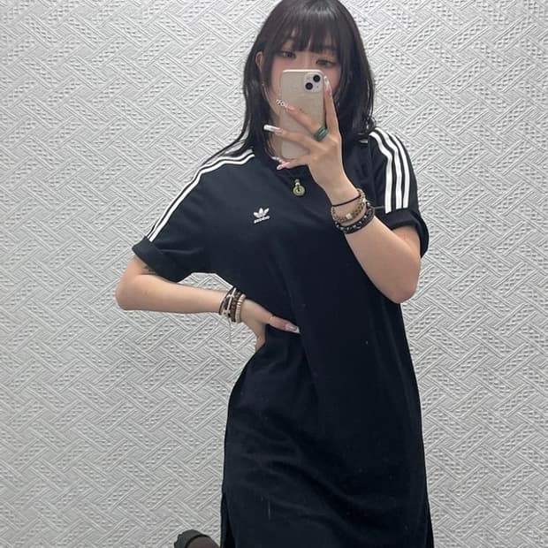 아디다스 빈티지 캐주얼 삼선 반팔 미니원피스 S C11430