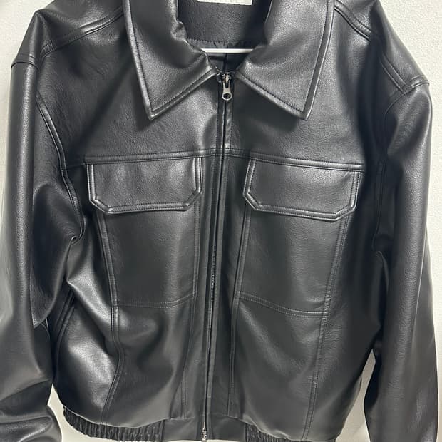 리이리 레더자켓