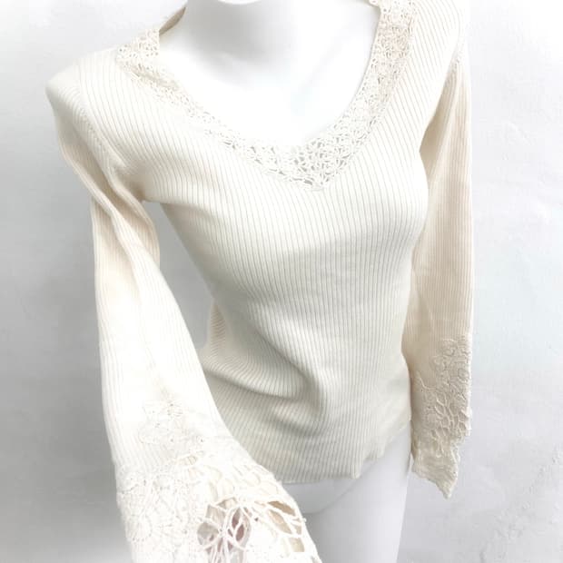 Ivory crochet long sleeve