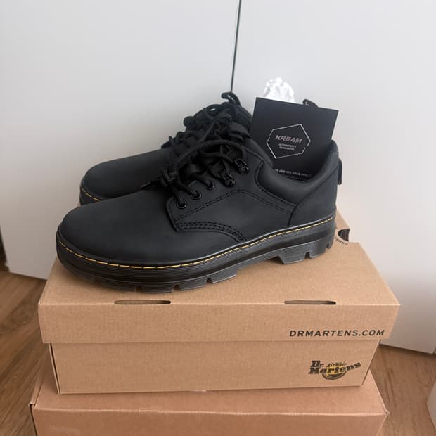 닥터마틴 리더 와이오밍 레더 유틸리티 슈즈 블랙 280