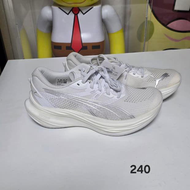 푸마 디비에이트 나이트로 3  240