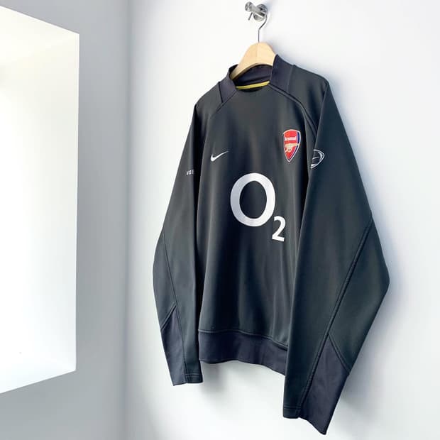 나이키 스우시 아스날 05/06 시즌 O2 써멀 탑