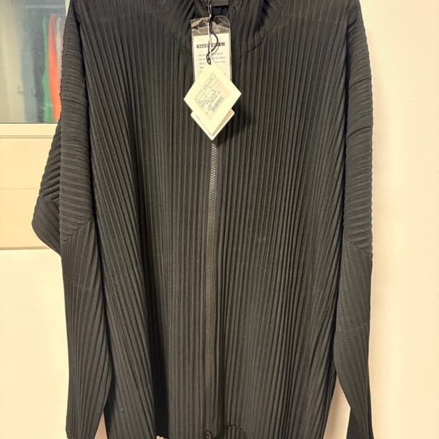 이세이미야케 옴므플리세 후드집업 jl106 블랙 4사이즈