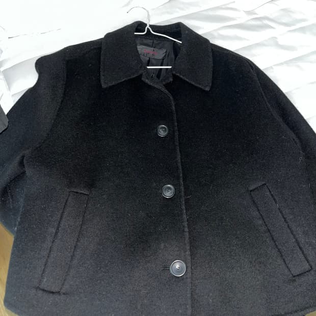 Soup short black coat