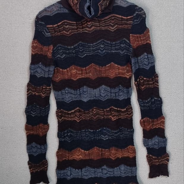 XS (44) 미쏘니 멀티컬러 울혼방 목폴라 니트