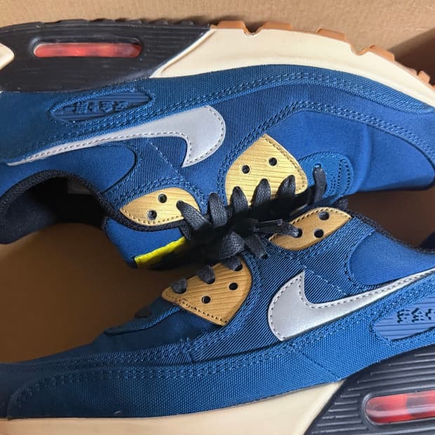Nike 나이키 에어맥스 90 시티팩 도쿄 260