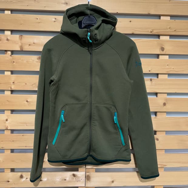 아크테릭스 후드집업