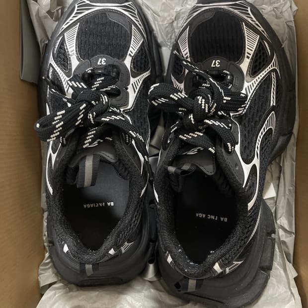 발렌시아가 3xl 37size