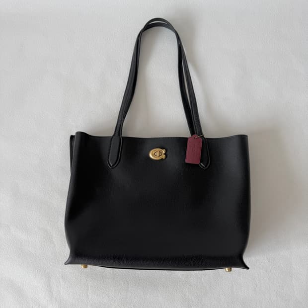 코치(COACH) 레더 숄더백