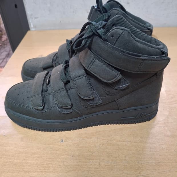 빌리 아일리시 에어포스 하이 270