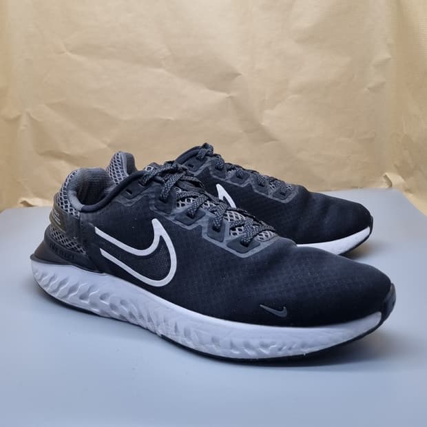 나이키 레전드 리액트3 남성운동화 285