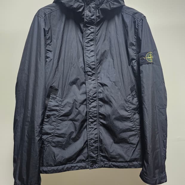 스톤아일랜드 크링클랩스 R-NY 윈드 레지스턴트 안티 드롭 후드 자켓