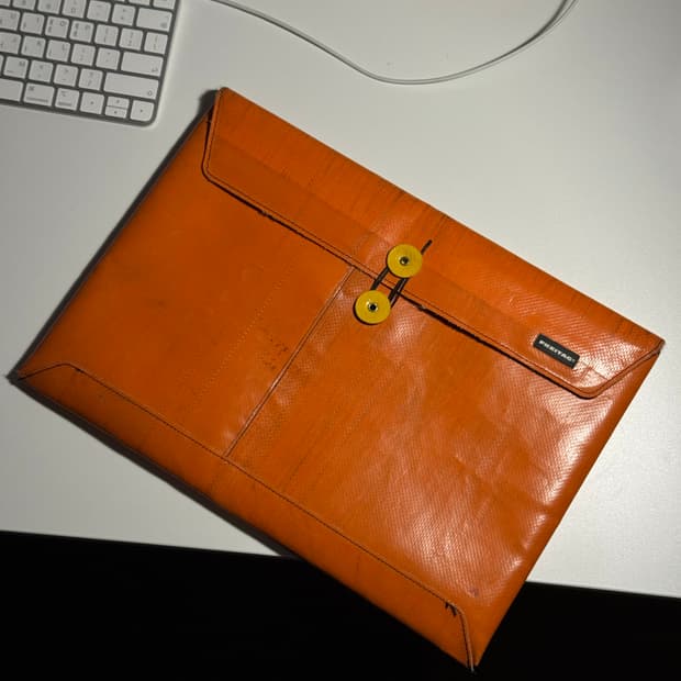 프라이탁 노트북 파우치 15인치