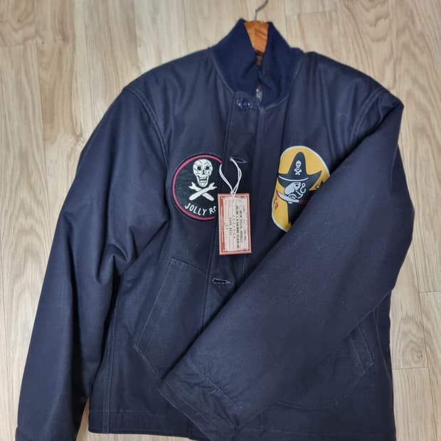 프리휠러스 덱자켓 커스텀버전 알파카100 42사이즈 판매