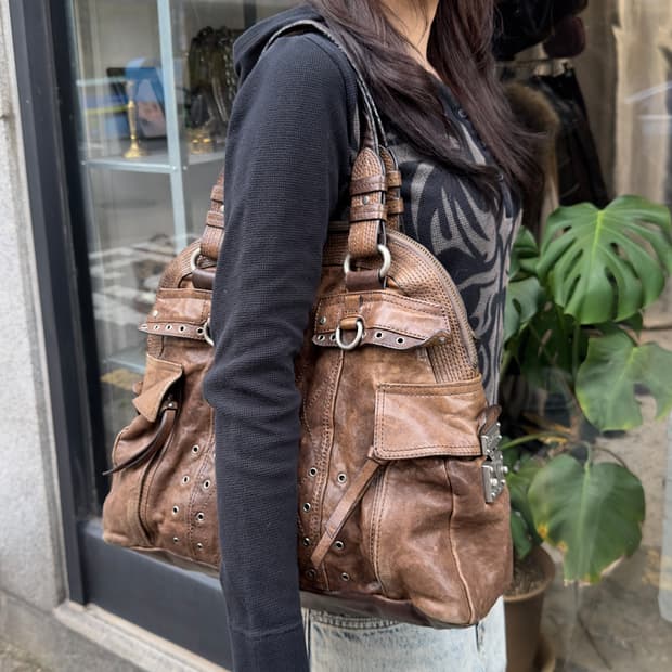 00s Y2K 쥬시 꾸뛰르 디스트레스트 가죽 빅백