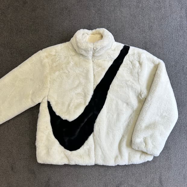 나이키 빅 스우시 퍼 자켓 M