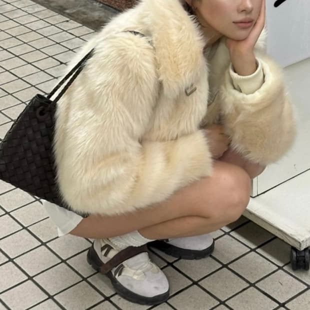 glowny 글로니 리반 퍼자켓 아이보리