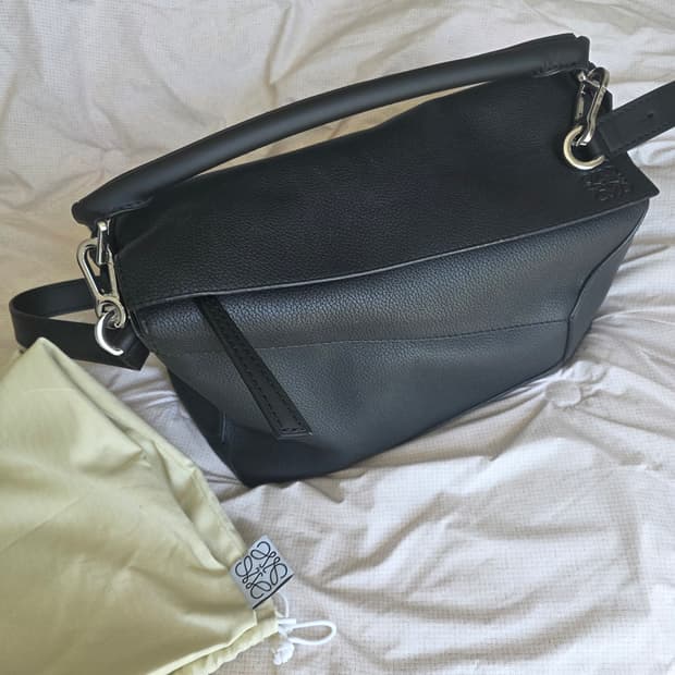 로에베 퍼즐백 라지 블랙