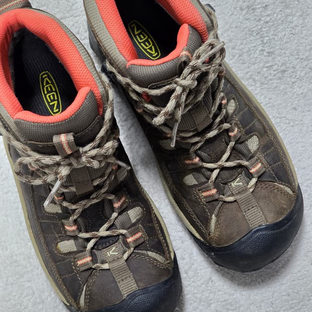 Keen 킨 타르기 2 미드 워터프루프 등산화 240