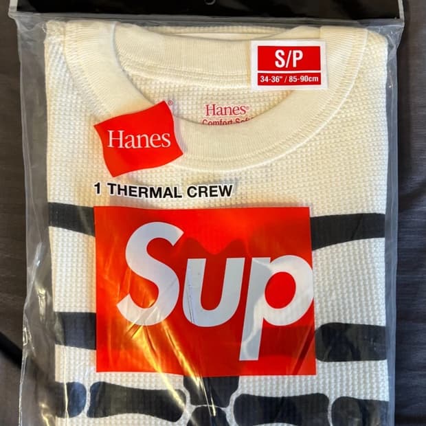 슈프림 헤인즈 본즈 써멀 크루 내츄럴 새상품